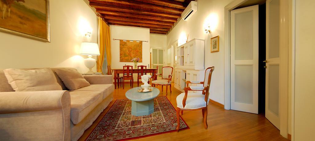 Piazza Di Spagna Sweet Home โรม ภายนอก รูปภาพ